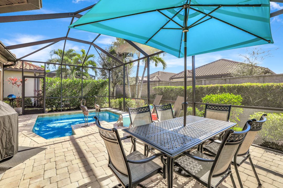 8332 Lucello Terrace N, Naples, FL 34114