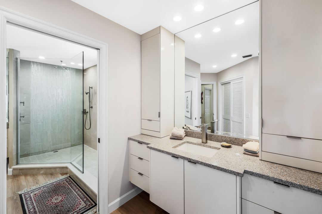 353 Carlton Pl, Naples, FL 34108