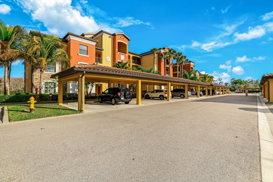 9590 Trevi Ct  #5334, Naples, FL 34113