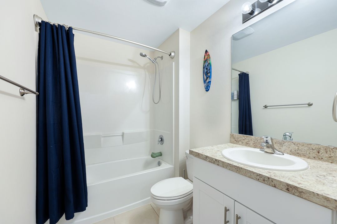 4424 NE 10th Ct, Cape Coral, FL 33909