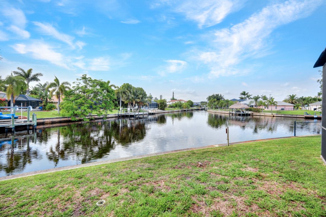 2118 SE 18th Ave, Cape Coral, FL 33990