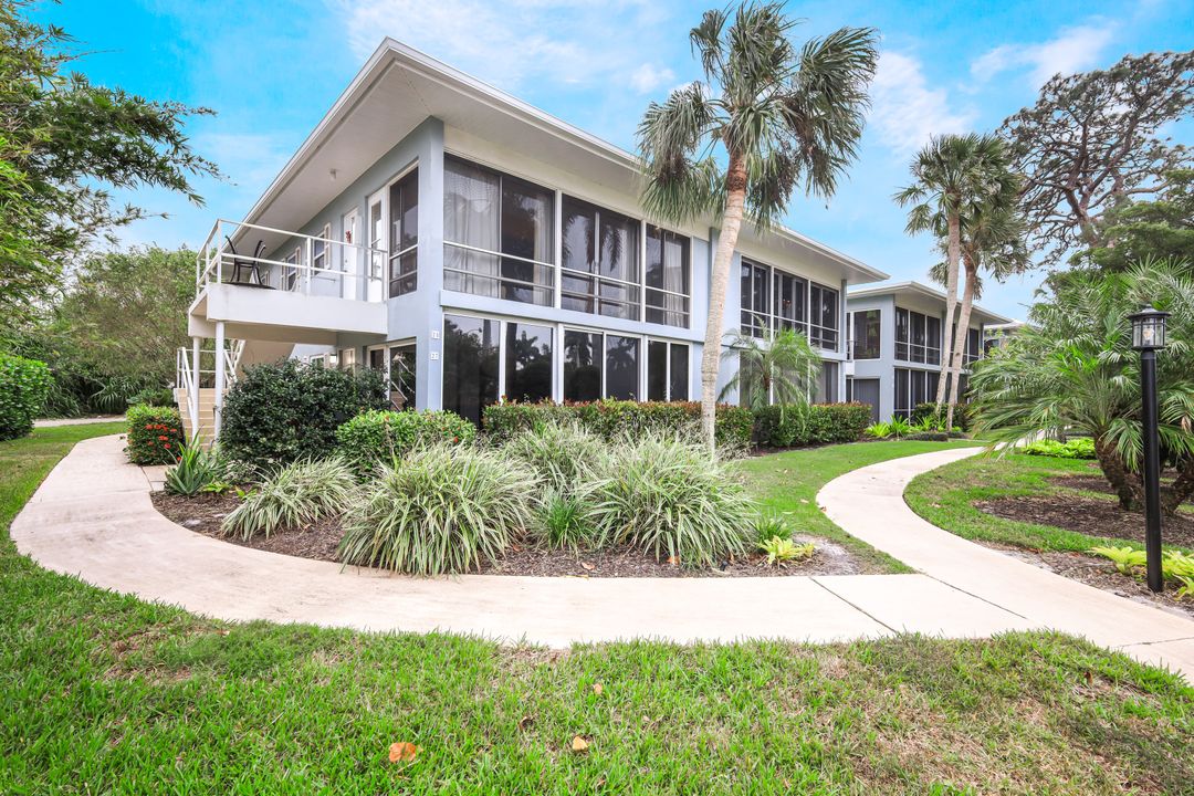 744 Wedge Dr  #27, Naples, FL 34103