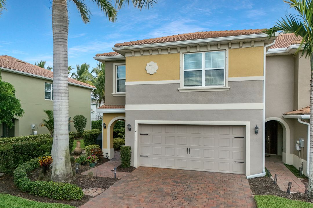 12111 Mahogany Cove St, Fort Myers, FL 33913