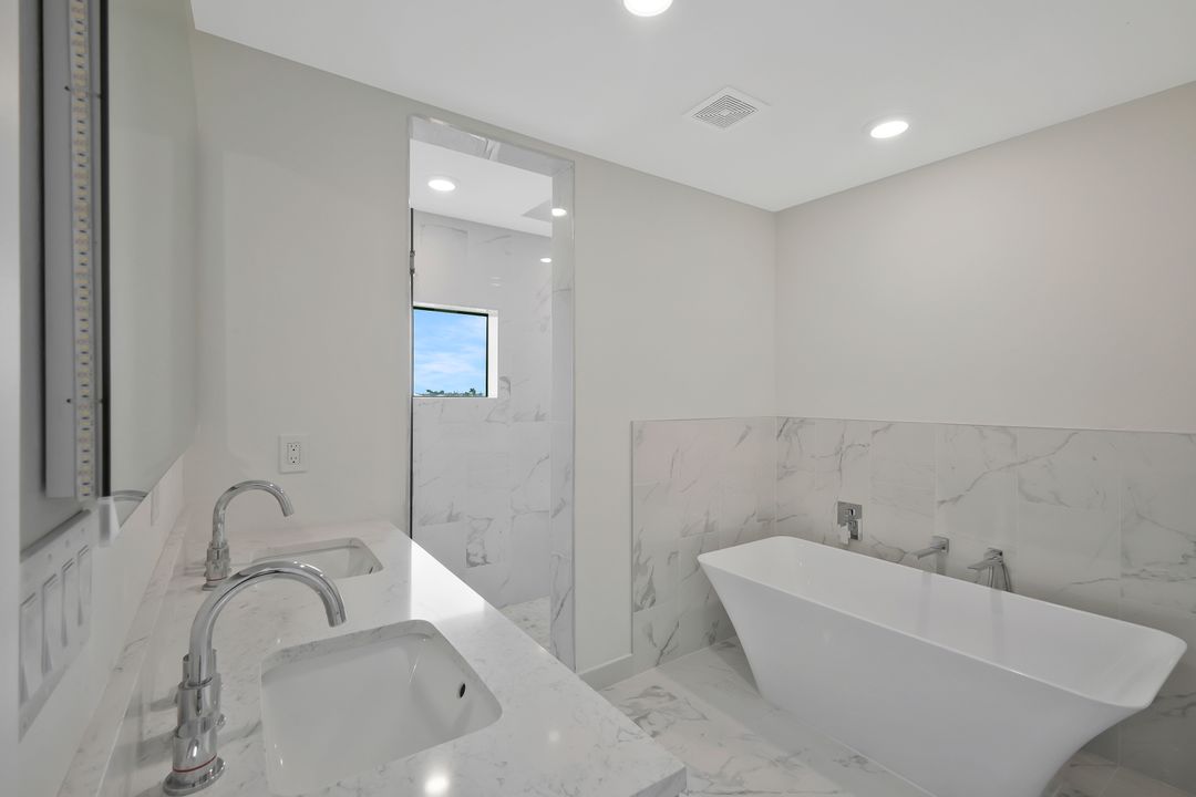 3505 NW 44th Ave, Cape Coral, FL 33993