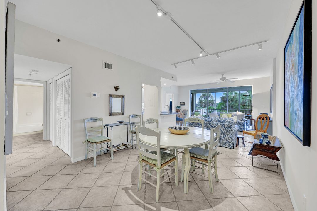 4130 Bayhead Dr #105, Bonita Springs, FL 34134