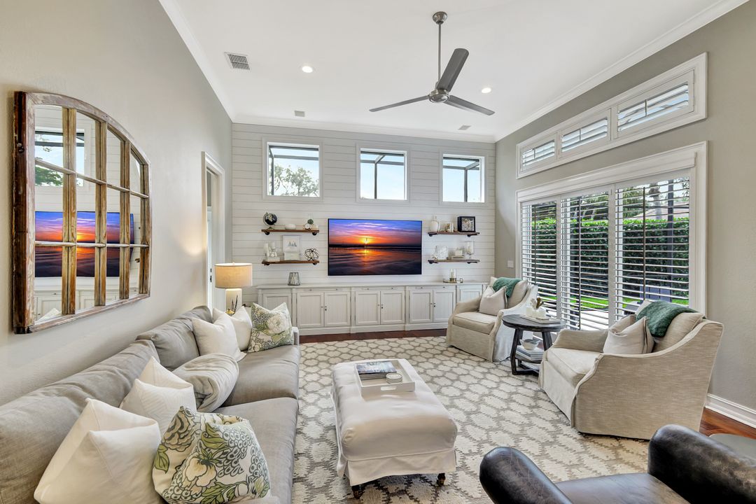 8019 San Simeon, Naples, FL 34109