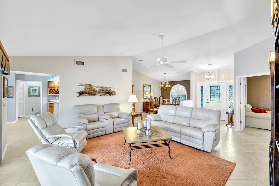 9534 Campbell Cir, Naples, FL 34109