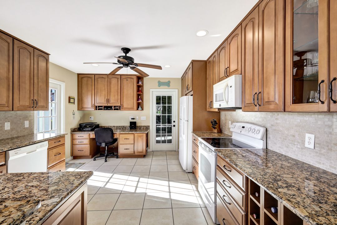 14899 Crescent Cove Dr, Fort Myers, FL 33908