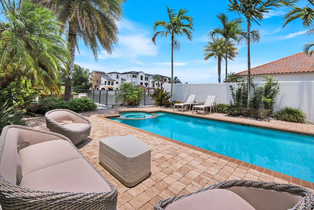 16448 Talis Park Dr, Naples, FL 34110