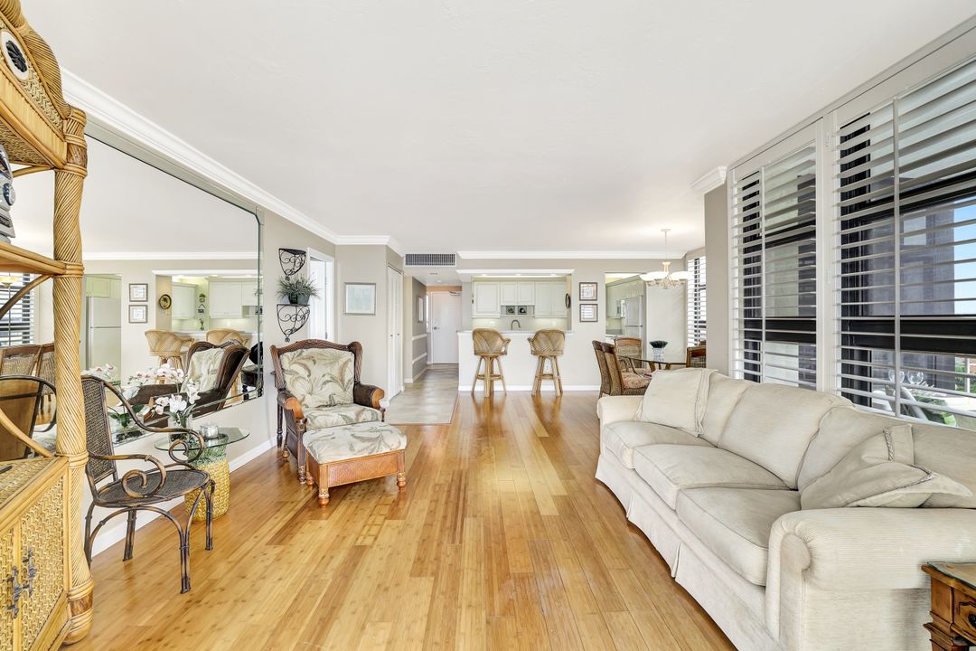 320 Seaview Ct #706, Marco Island, FL 34145