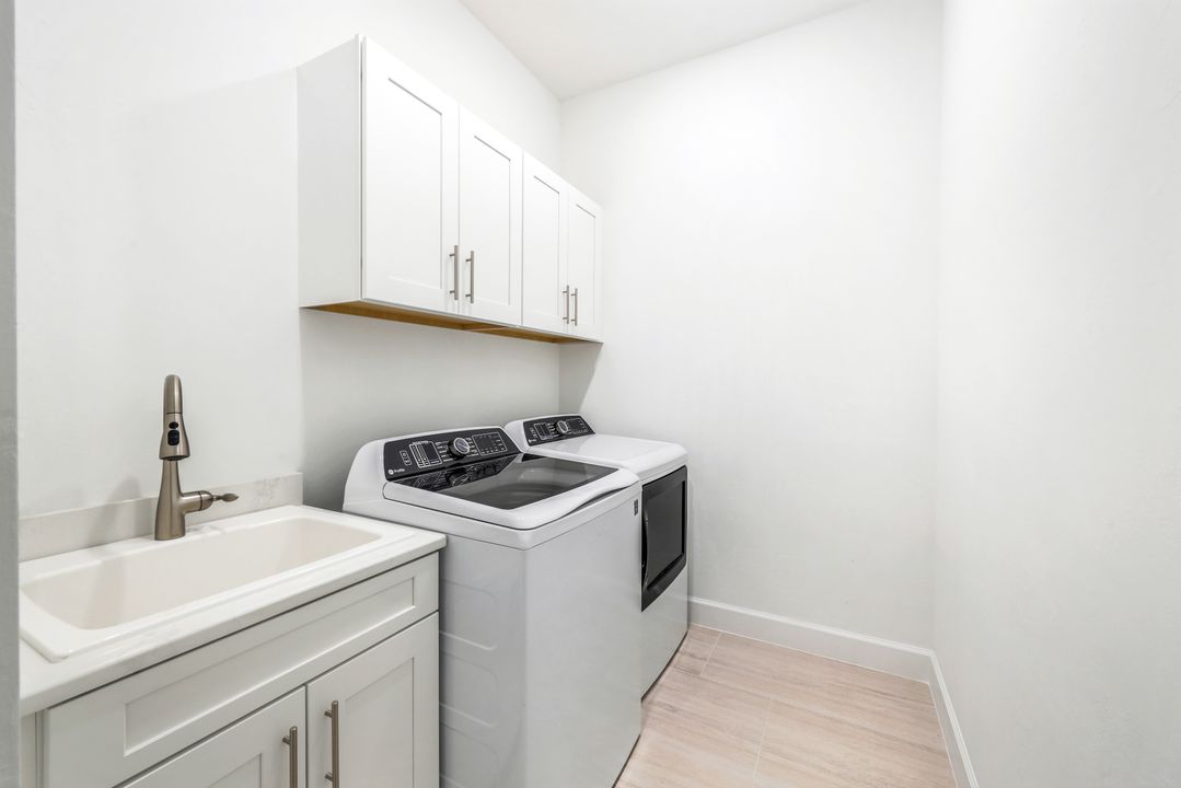 18821 WildBlue Blvd, Fort Myers, FL 33913