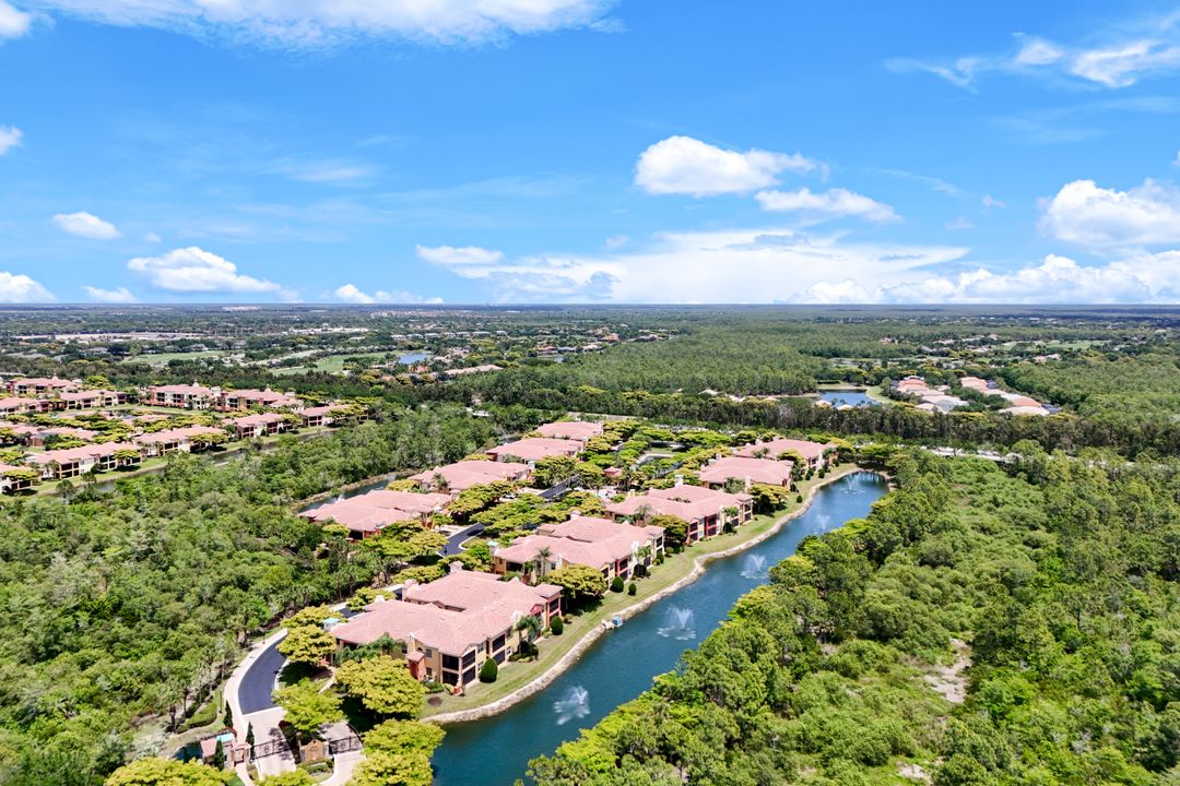 8721 Piazza Del Lago Cir #205, Estero, FL 33928