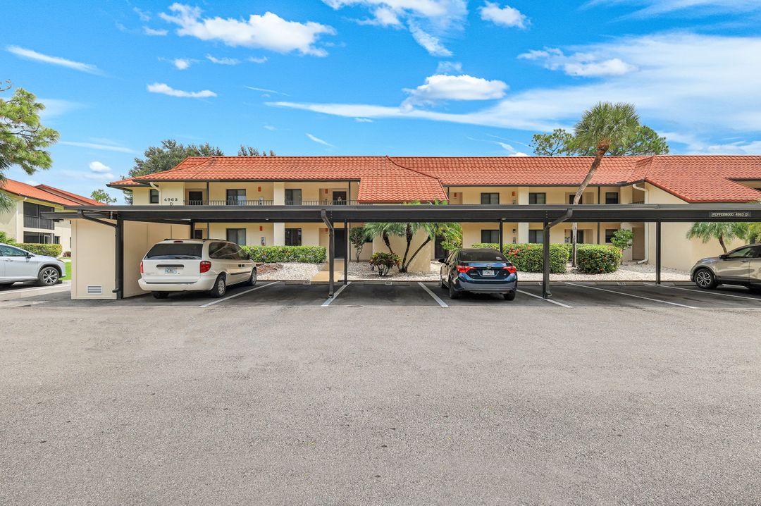4963 Pepper Cir #D-102, Naples, FL 34113