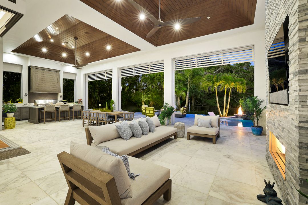 2818 Thistle Way, Naples, FL 34105