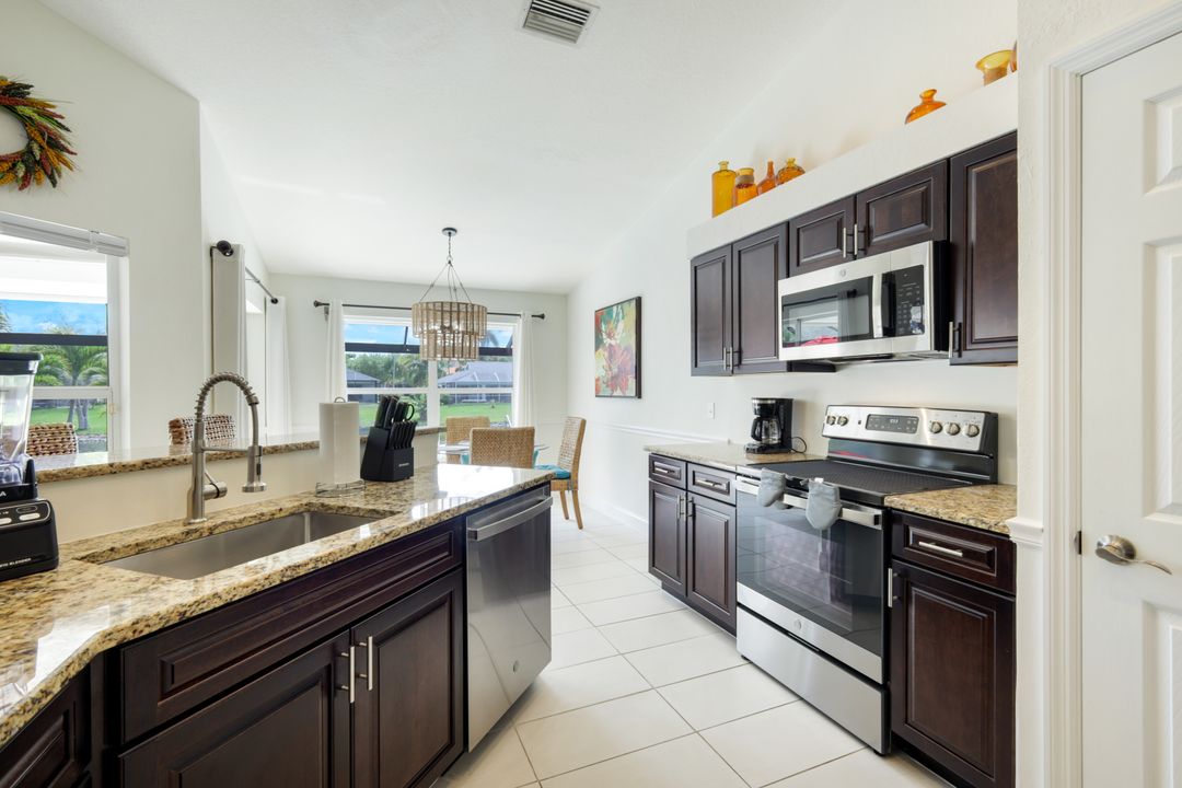 1058 SW 57th St, Cape Coral, FL 33914