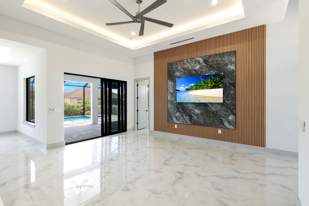 2833 SW 25th Ave, Cape Coral, FL 33914