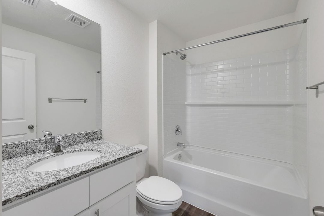 2210 SW 4th St, Cape Coral, FL 33991
