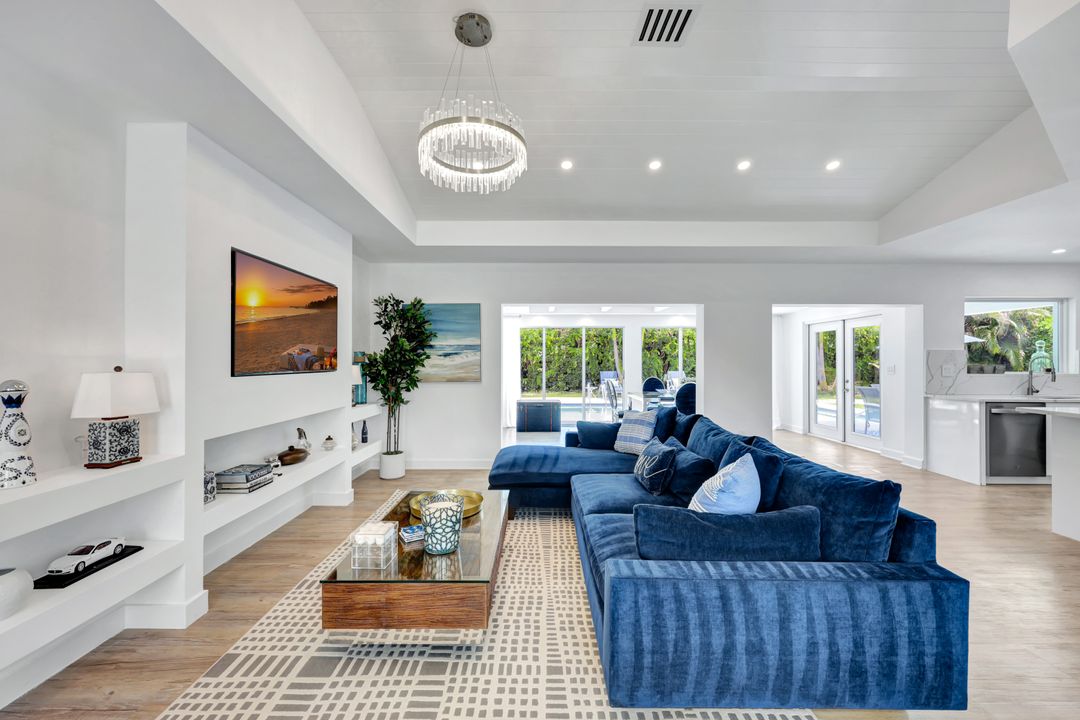 1118 Pompei Ln, Naples, FL 34103