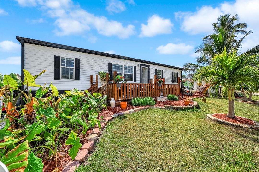 610 Sunset Dr, Marco Island, FL 34145