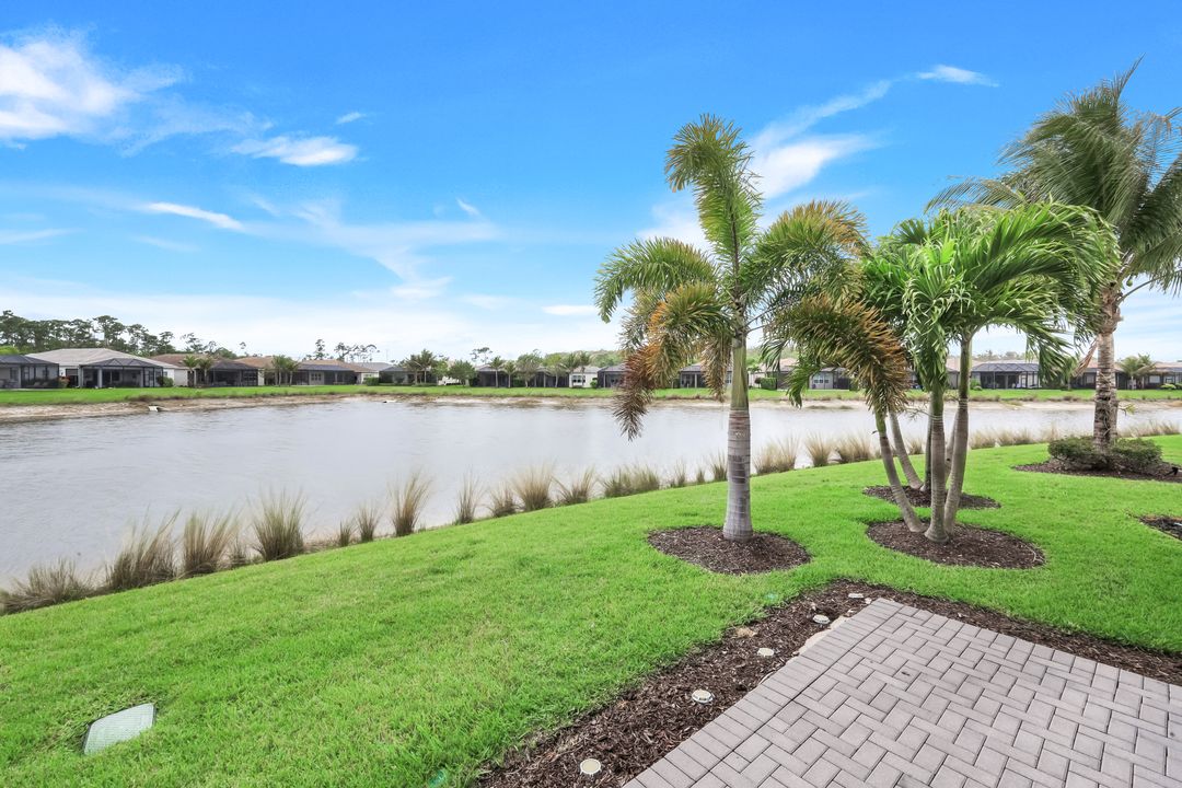 28558 Lobos Cir, Bonita Springs, FL 34135