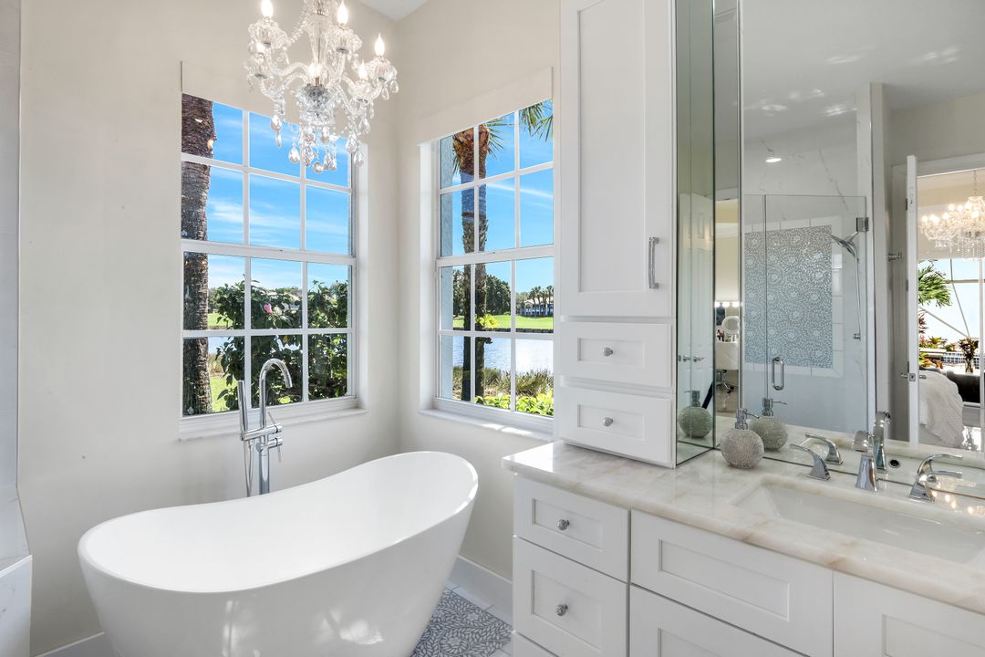 22660 Fairlawn Ct, Estero , FL 34135