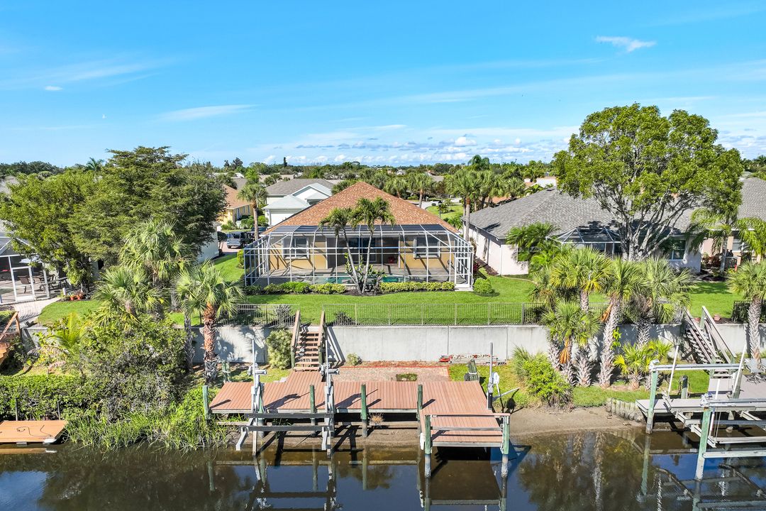 9214 Palm Island Cir, NO FORT MYERS, FL 33903