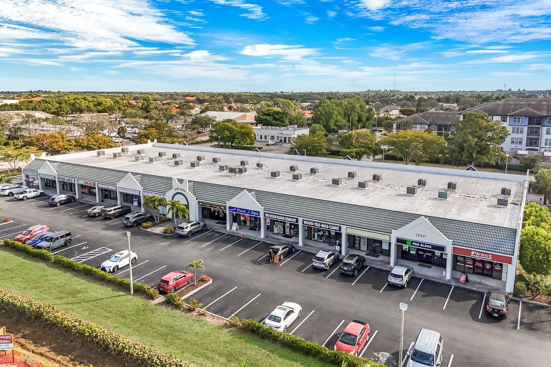 28441 S Tamiami Trl, Bonita Springs, FL 34134