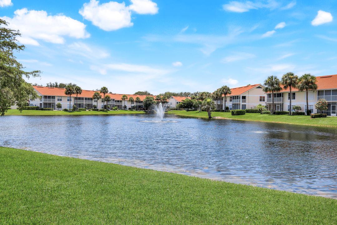 5015 Cedar Springs Dr #103, Naples, FL 34110
