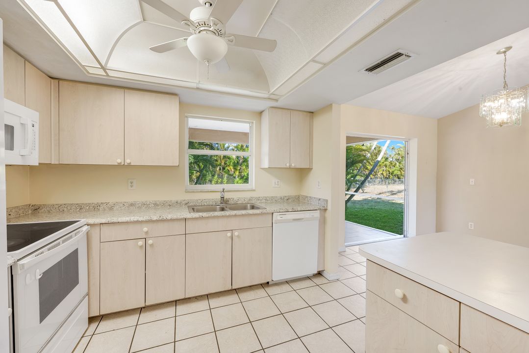 167 SE 21st Terrace, Cape Coral, FL 33990