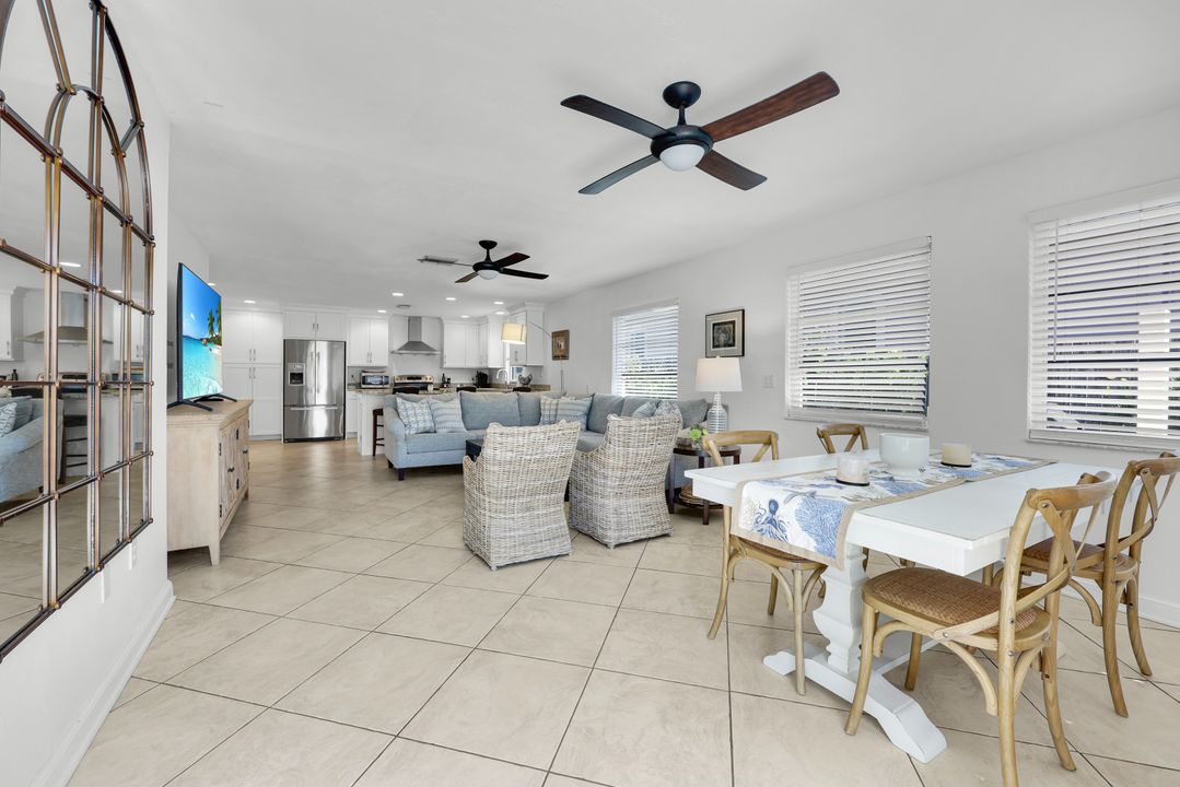 768 96th Ave N, Naples, FL 34108