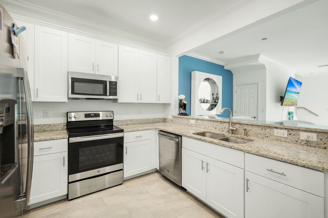 12054 Via Lighthouse Ln, Fort Myers, FL 33913