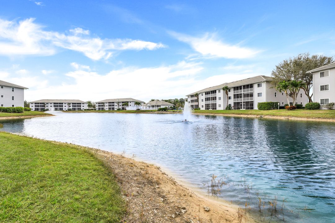 7818 Great Heron Way #104, Naples, FL 34104