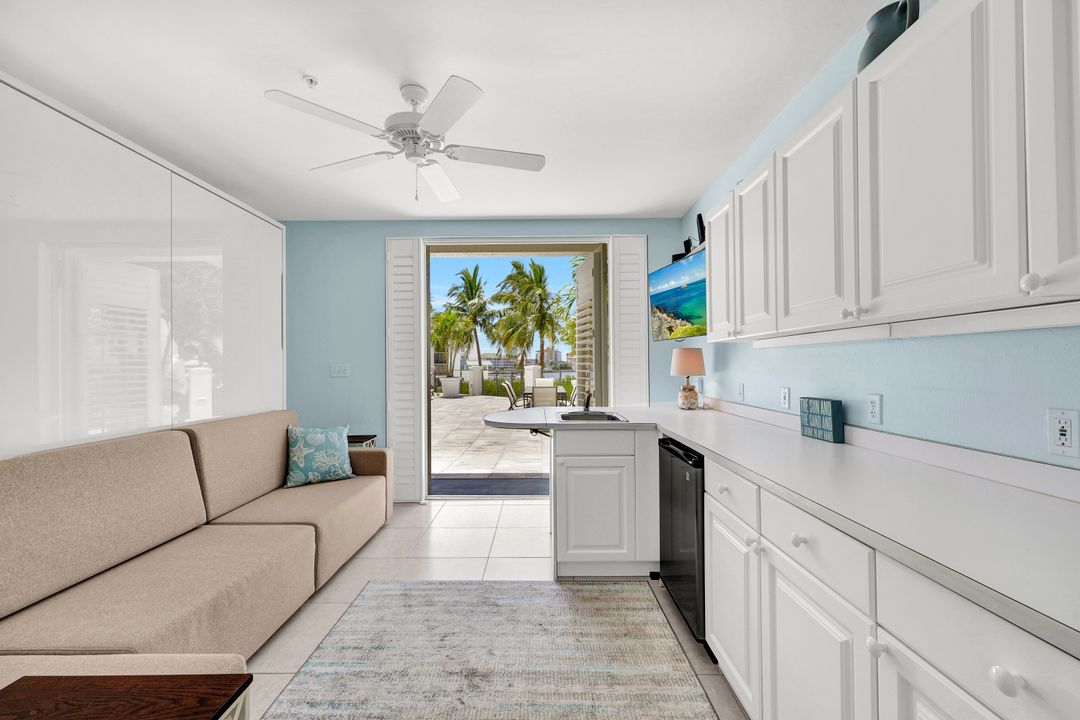400 Flagship Dr #Cabana 107, Naples, FL 34108