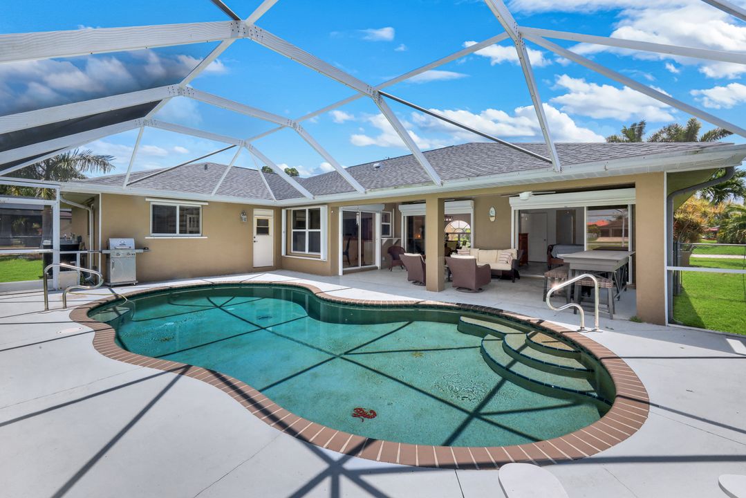 2526 SE 19th Pl, Cape Coral, FL 33904