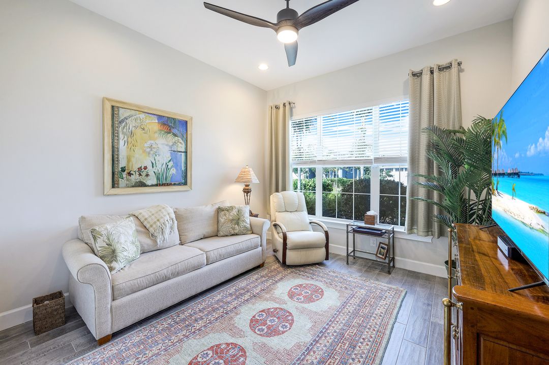 5879 Haiti Dr, Naples, FL 34112