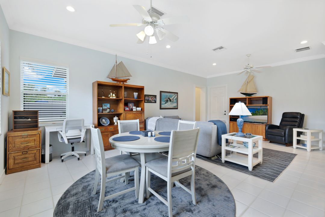 729 Dean Way, Fort Myers, FL 33919