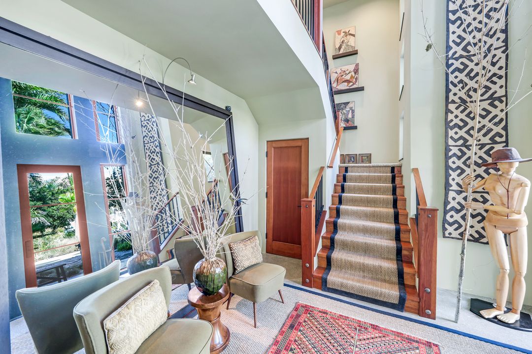 290 Channel Dr, Naples, FL 34108