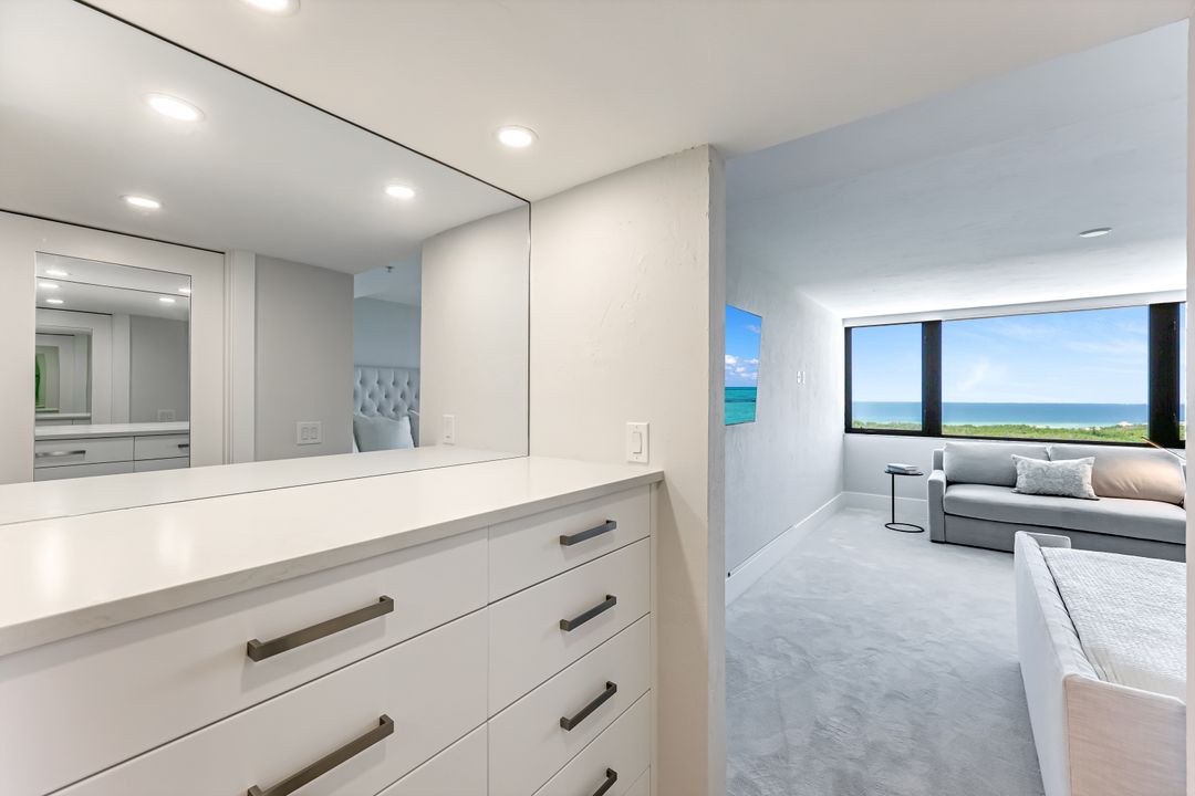 5601 Turtle Bay Dr #1102, Naples, FL 34108