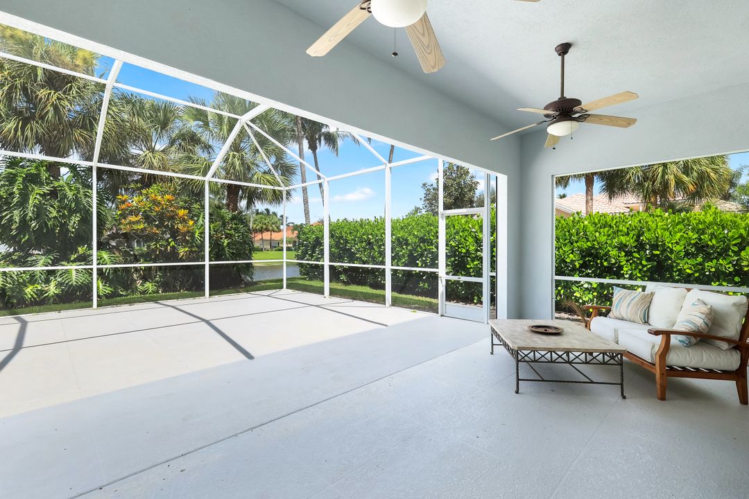 2984 Gilford Way, Naples, FL 34119