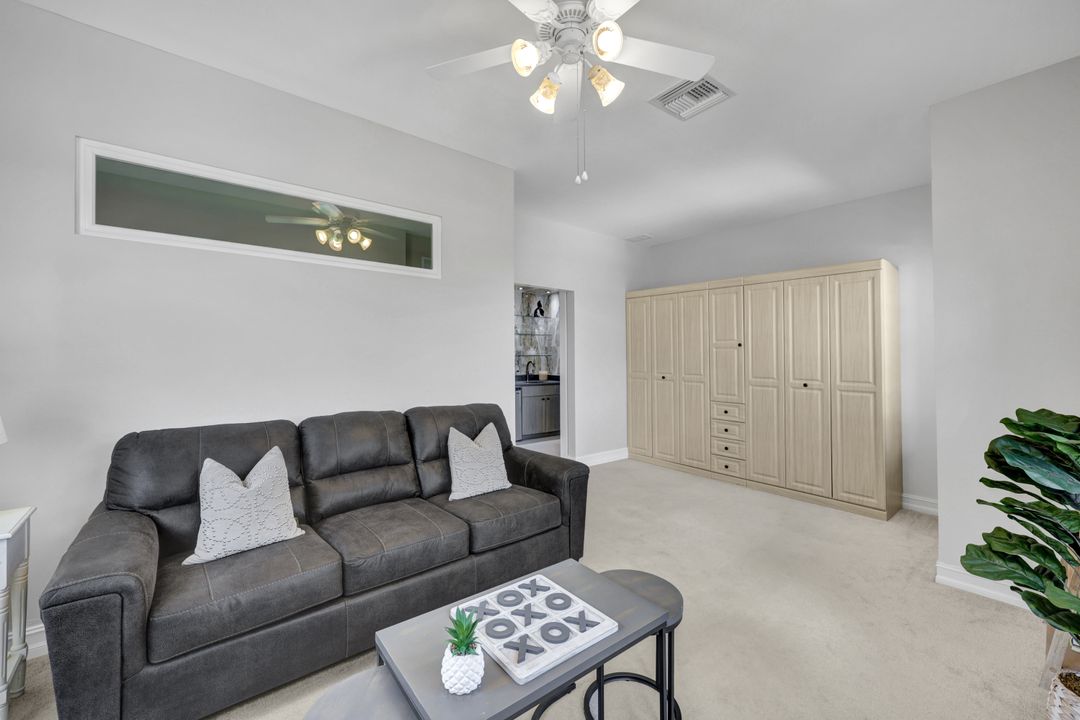 636 102nd Ave N, Naples, FL 34108, Naples, FL 34108