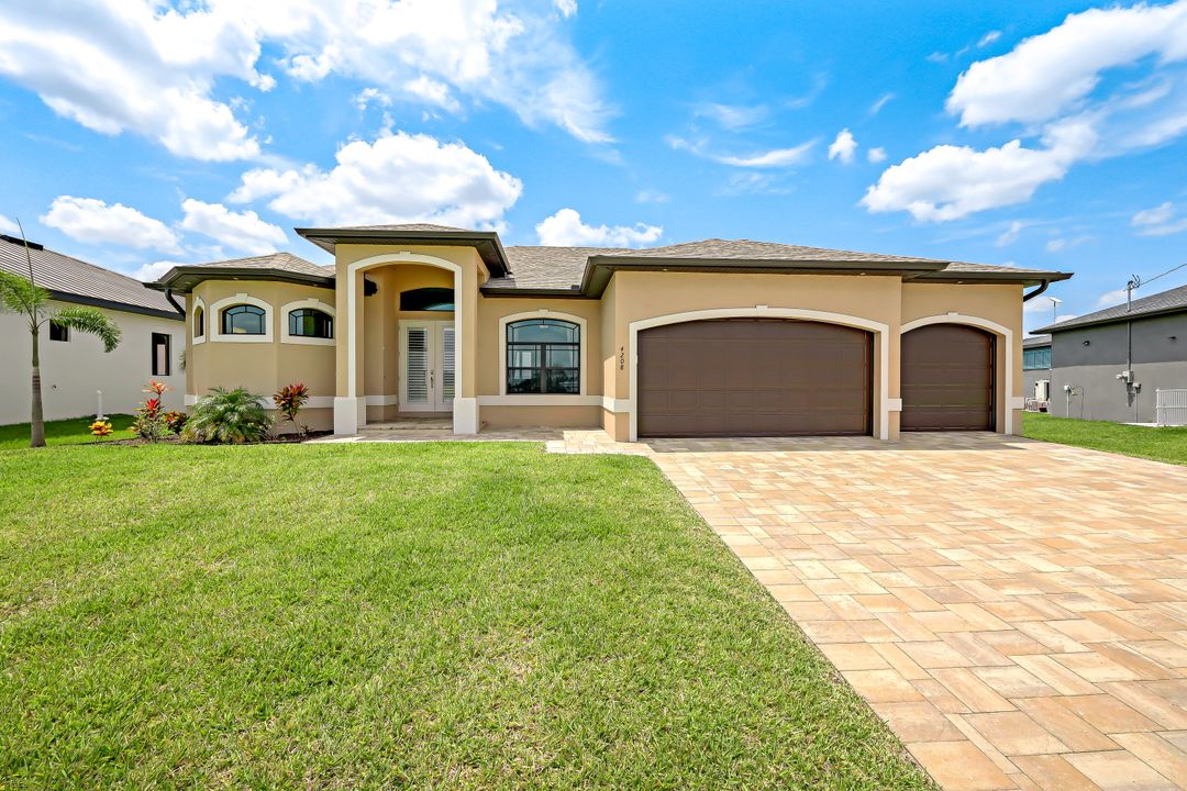 4208 NW 39th Ln, Cape Coral, FL 33993