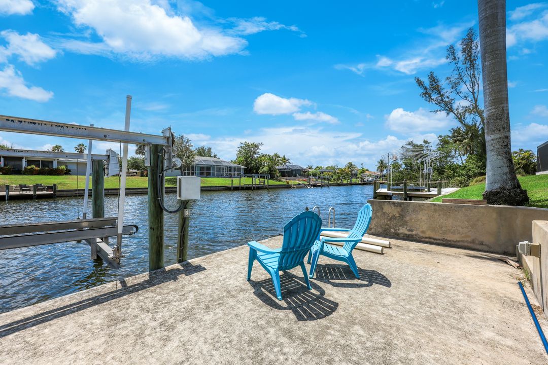 3209 SE 1st Ct, Cape Coral, FL 33904