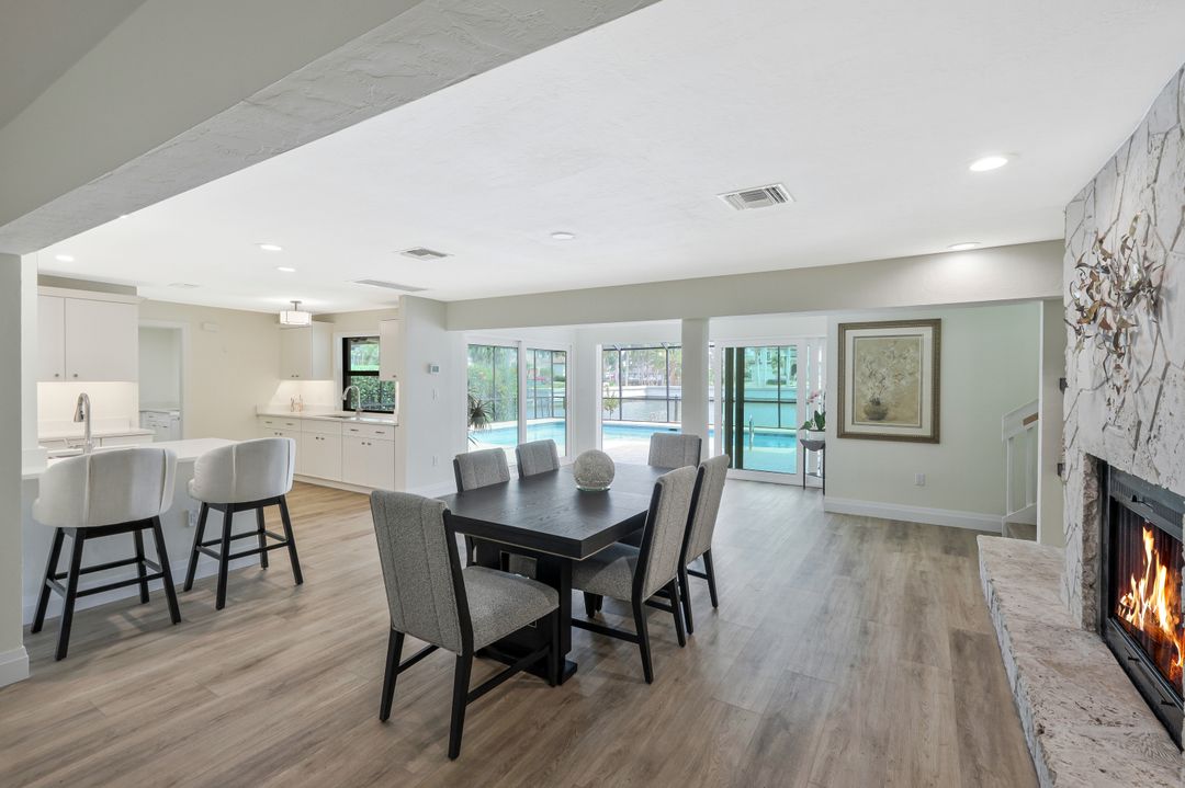 480 Oak Ave, Naples, FL 34108