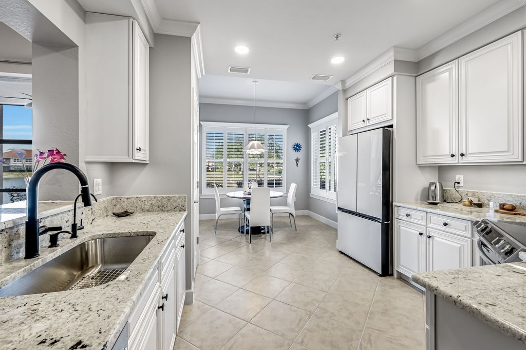 10390 Glastonbury Cir #102, Fort Myers, FL 33913