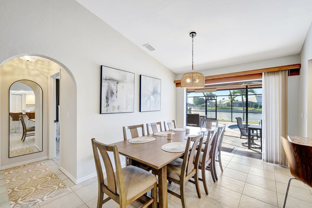 1940 SE 6th Ave, Cape Coral, FL 33990