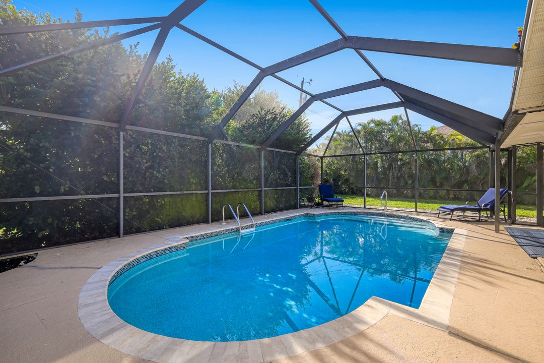 1319 SW 9th Ct, Cape Coral, FL 33991