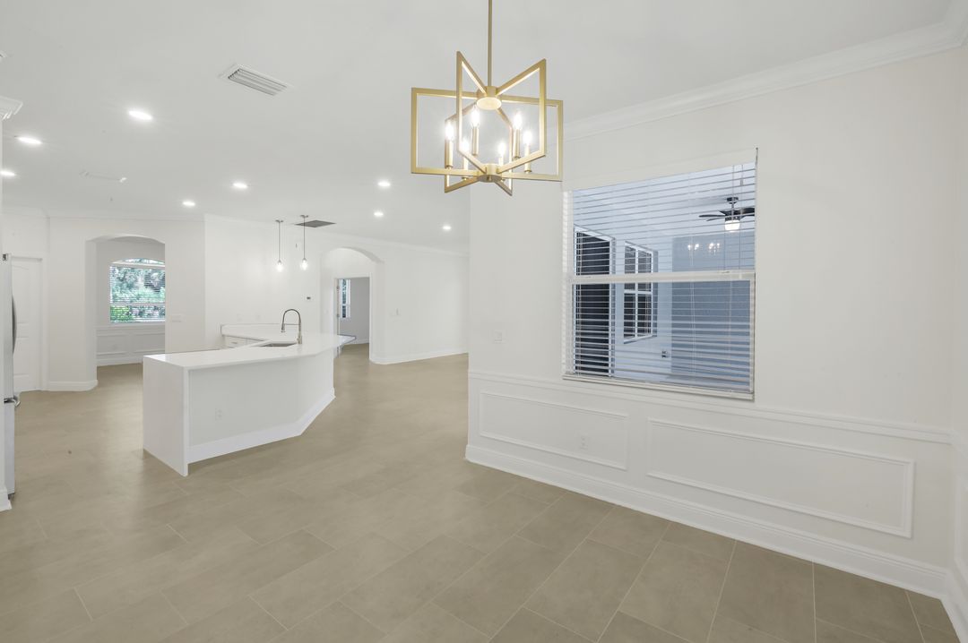 2180 12th Ave NE, Naples, FL 34120