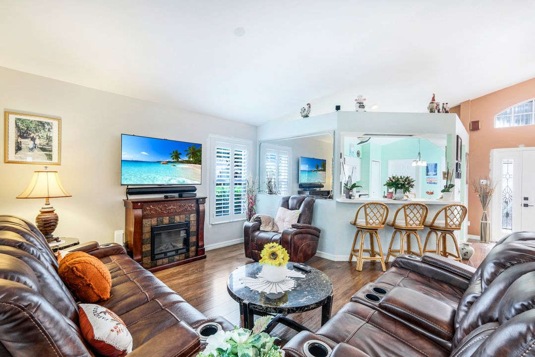 7713 Ahoy Ave, Naples, FL 34109