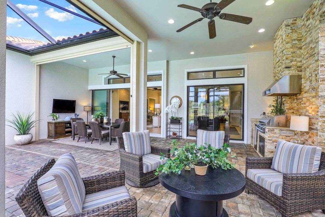 8828 Savona Ct, Naples, FL 34119