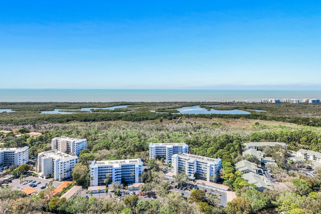 270 Naples Cove Dr #3205, Naples, FL 34110